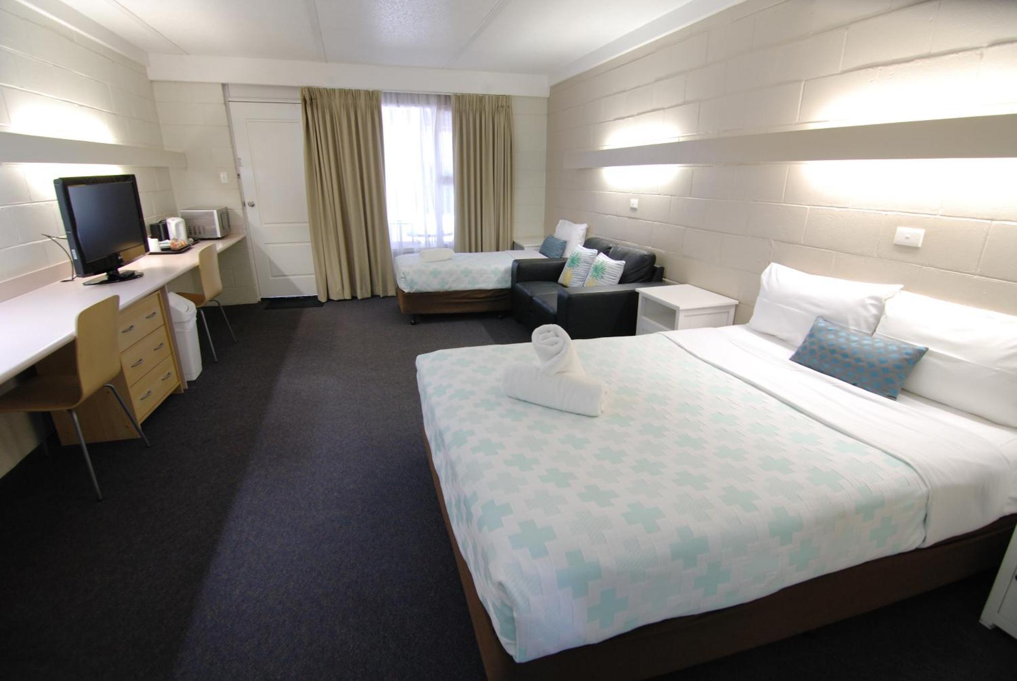 Mayfair Motel West Wyalong Ngoại thất bức ảnh
