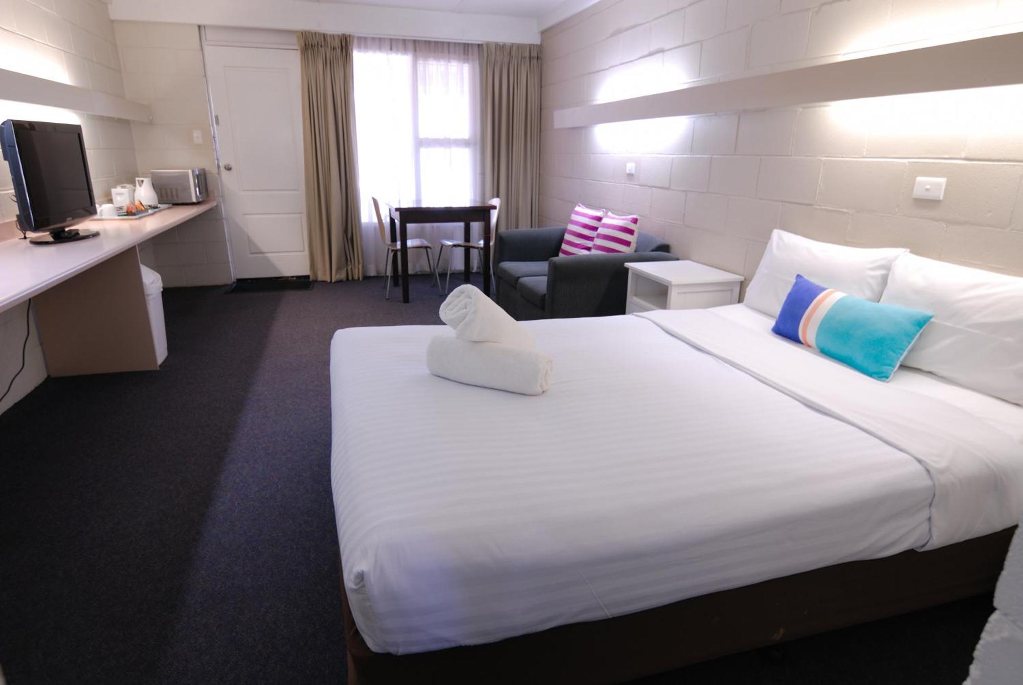 Mayfair Motel West Wyalong Ngoại thất bức ảnh